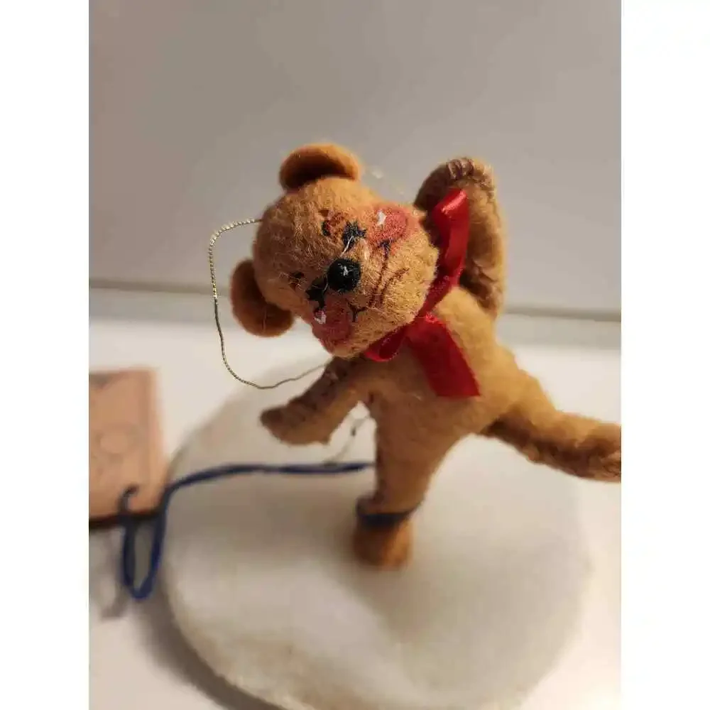 Vintage 1991 Annalee dancing bear ornament